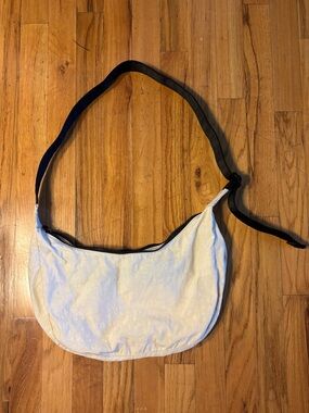 Baggu Medium Crescent in Ivory